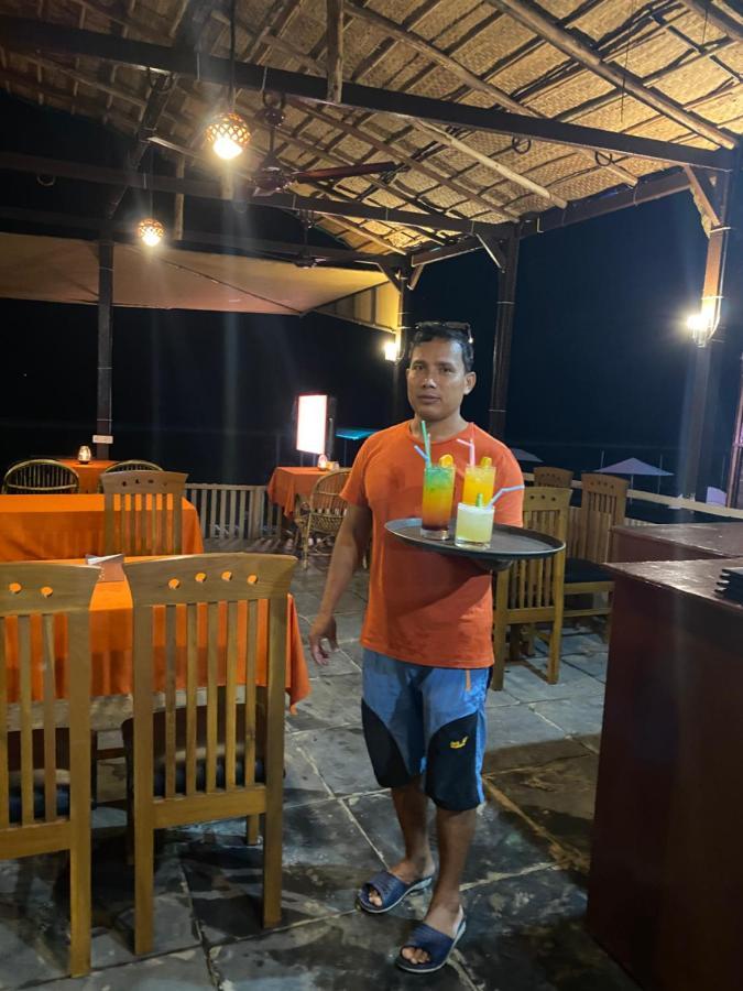 Chill Out Jasmine Restaurant Bar Rooms ปาโลเลม ภายนอก รูปภาพ