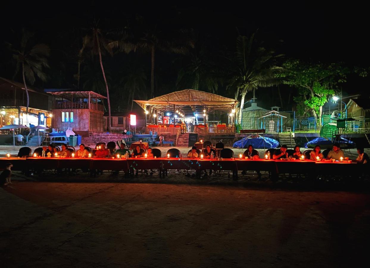 Chill Out Jasmine Restaurant Bar Rooms ปาโลเลม ภายนอก รูปภาพ